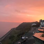 Bay View - Amazing Location With Sea Views!