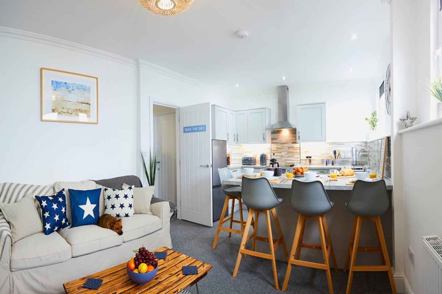 Aparthotel Bay View - Amazing Location With Sea Views!